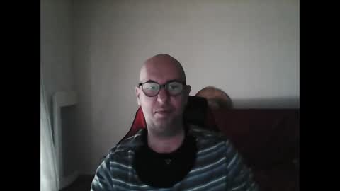 Snapshot of mat11efou chatting on 03-29-26, 03:01 mat11efou online show from 03-29-26, 03:01