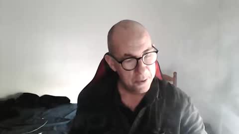 Snapshot of mat11efou chatting on 04-02-26, 10:13 mat11efou online show from 04-02-26, 10:13