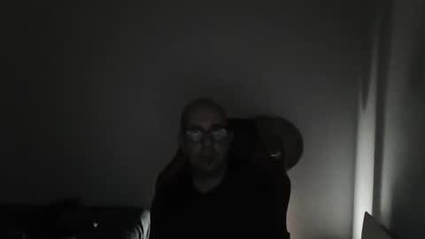 Snapshot of mat11efou chatting on 04-05-26, 01:14 mat11efou online show from 04-05-26, 01:14