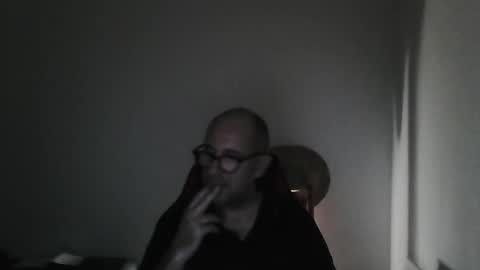 Snapshot of mat11efou chatting on 04-12-26, 05:12 mat11efou online show from 04-12-26, 05:12