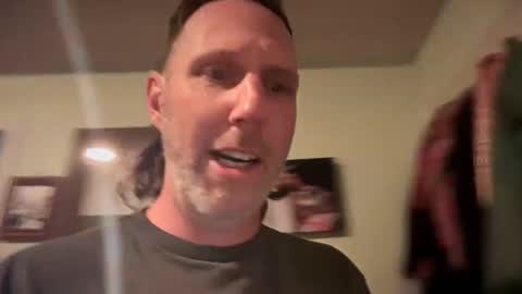 Jer and Kel online show from 02-12-25, 04:33