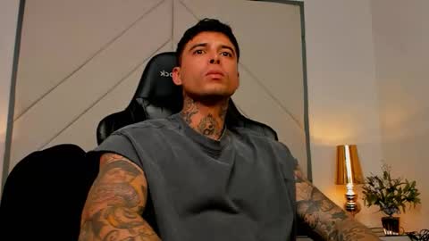 mateo_dilucajs1 online show from 01-18-26, 11:41