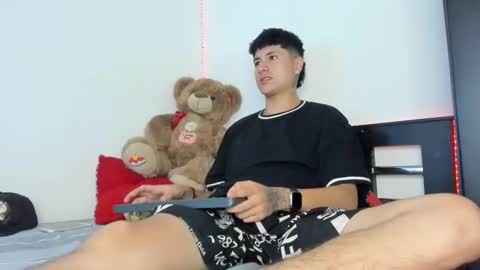 mateo_escobar online show from 11-04-25, 07:02