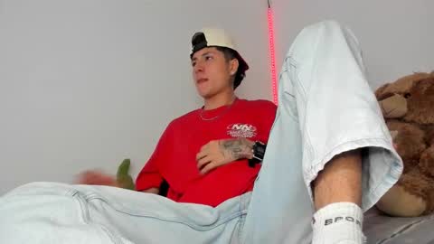 mateo_escobar online show from 11-12-25, 02:01