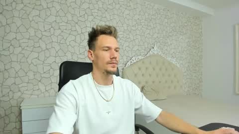 MateoBenjamin online show from 01-10-25, 05:56