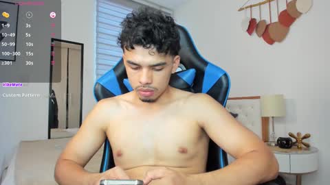 Snapshot of mateoleone chatting on 02-20-25, 06:57 Matt online show from 02-20-25, 06:57