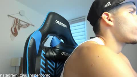 Snapshot of mateoleone chatting on 09-08-25, 07:35 Matt online show from 09-08-25, 07:35