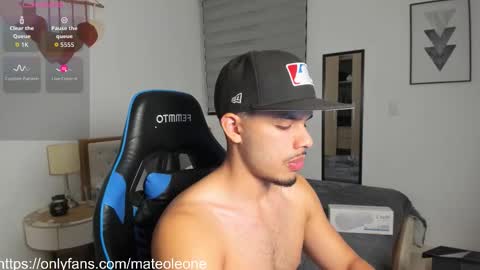 Snapshot of mateoleone chatting on 10-25-25, 11:54 Matt online show from 10-25-25, 11:54