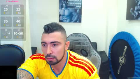 Snapshot of mateosexyhot22 chatting on 06-17-26, 05:36 Mateo online show from 06-17-26, 05:36