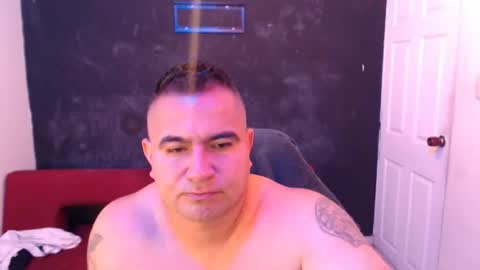 Snapshot of mateosexyhot22 chatting on 07-17-26, 01:29 Mateo online show from 07-17-26, 01:29