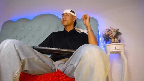 Matheo online show from 05-05-26, 03:03