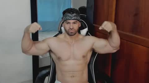 Snapshot of mathews_smith chatting on 05-17-26, 11:39 mathews_smith online show from 05-17-26, 11:39