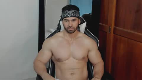 Snapshot of mathews_smith chatting on 05-21-26, 11:28 mathews_smith online show from 05-21-26, 11:28