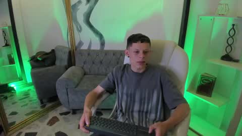 Snapshot of mathewsanz_ chatting on 04-01-26, 12:50 MathewSanz online show from 04-01-26, 12:50