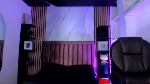 Mathias  online show from 06-23-26, 07:12