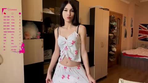 Monika online show from 10-19-25, 10:05