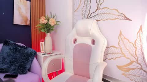 Snapshot of mathyw_mont chatting on 07-29-26, 03:26 Mathy online show from 07-29-26, 03:26