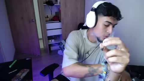 Snapshot of matias_bianco01 chatting on 09-14-25, 09:58 matias online show from 09-14-25, 09:58