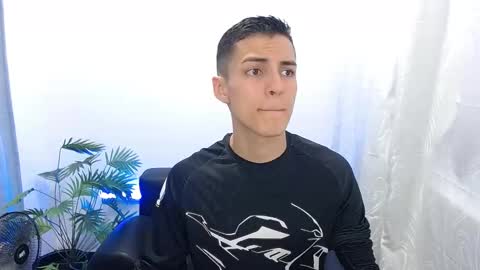 Matias online show from 09-12-25, 01:55