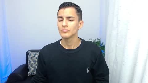 Matias online show from 10-18-25, 01:45