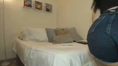 Snapshot of matilda_69x chatting on 07-14-26, 02:05 Matilda online show from 07-14-26, 02:05