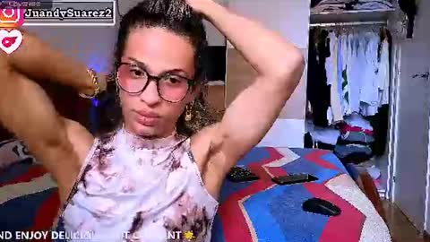 Snapshot of matiu_stonne chatting on 06-15-26, 02:19 Abby Bella online show from 06-15-26, 02:19