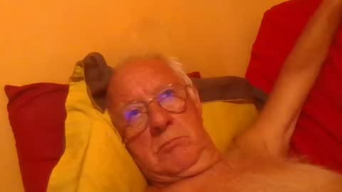 Snapshot of matricule4246 chatting on 06-29-26, 12:06 joyaam79 online show from 06-29-26, 12:06