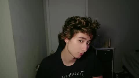 Snapshot of matt578281 chatting on 04-12-26, 11:21 matt578281 online show from 04-12-26, 11:21