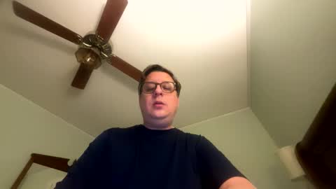Snapshot of mattallen38117 chatting on 03-10-25, 01:56 mattallen38117 online show from 03-10-25, 01:56