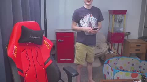 Matt Cash online show from 04-13-26, 01:11