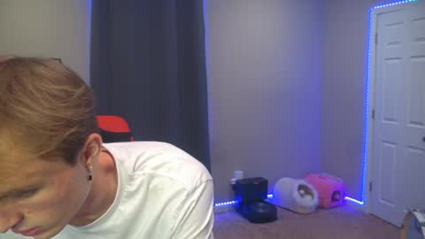 Snapshot of mattcashxxx chatting on 05-02-26, 01:10 Matt Cash online show from 05-02-26, 01:10