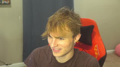 Snapshot of mattcashxxx chatting on 05-03-26, 04:02 Matt Cash online show from 05-03-26, 04:02