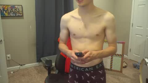 Snapshot of mattcashxxx chatting on 05-09-26, 01:11 Matt Cash online show from 05-09-26, 01:11