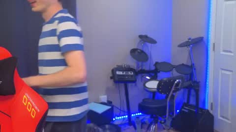 Snapshot of mattcashxxx chatting on 05-21-26, 01:12 Matt Cash online show from 05-21-26, 01:12