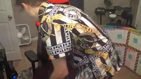 Snapshot of mattcashxxx chatting on 05-24-26, 04:01 Matt Cash online show from 05-24-26, 04:01