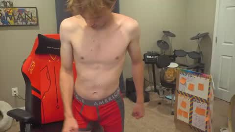 Snapshot of mattcashxxx chatting on 06-12-26, 01:15 Matt Cash online show from 06-12-26, 01:15