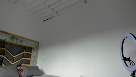 Snapshot of mattdevon chatting on 10-02-25, 09:11 Matt online show from 10-02-25, 09:11