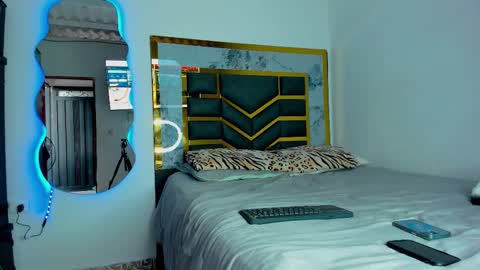 Snapshot of mattdevon chatting on 10-24-25, 09:22 Matt online show from 10-24-25, 09:22