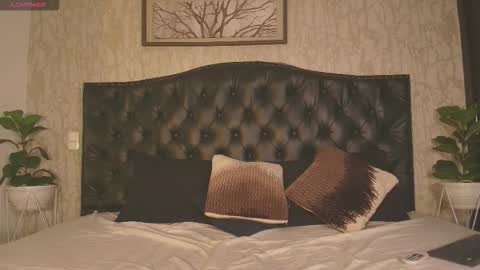 Snapshot of mattdevon chatting on 01-11-26, 04:23 Matt online show from 01-11-26, 04:23