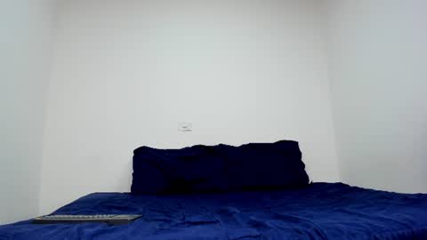 Snapshot of mattdevon7 chatting on 07-10-26, 03:22 mattdevon7 online show from 07-10-26, 03:22