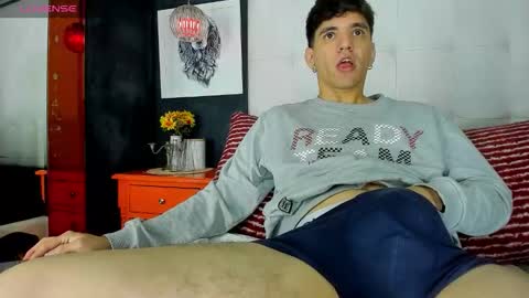 Snapshot of matteo12_ chatting on 09-13-25, 04:12 ---Matteo--- online show from 09-13-25, 04:12