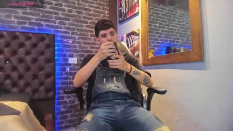 Snapshot of matteo12_ chatting on 10-07-25, 04:20 ---Matteo--- online show from 10-07-25, 04:20