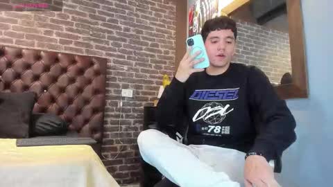 Snapshot of matteo12_ chatting on 10-23-25, 03:06 ---Matteo--- online show from 10-23-25, 03:06