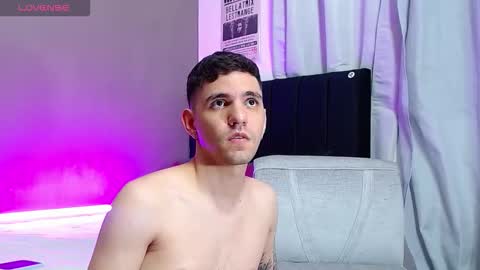 Snapshot of matteo12_ chatting on 11-06-25, 04:46 ---Matteo--- online show from 11-06-25, 04:46