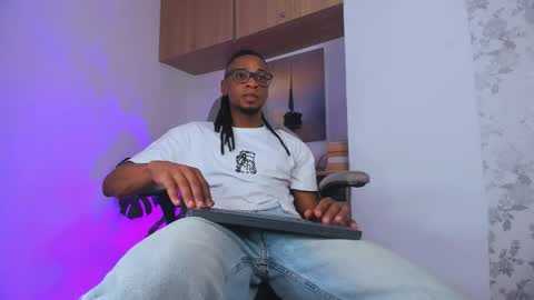 Snapshot of matteo_777 chatting on 03-29-26, 01:16 Mateo online show from 03-29-26, 01:16