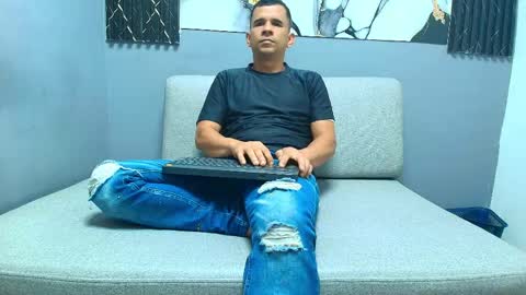 Snapshot of matthew_white2 chatting on 05-05-26, 07:22 Matthew online show from 05-05-26, 07:22