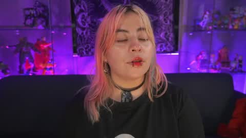 Snapshot of matti_sofia chatting on 04-20-26, 11:13 TATIANA AND ROUS online show from 04-20-26, 11:13