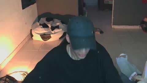 mattias     online show from 02-19-25, 05:16