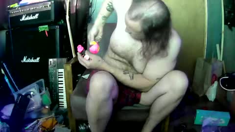 Snapshot of mattskiba89 chatting on 07-05-26, 02:13 mattskiba89 online show from 07-05-26, 02:13