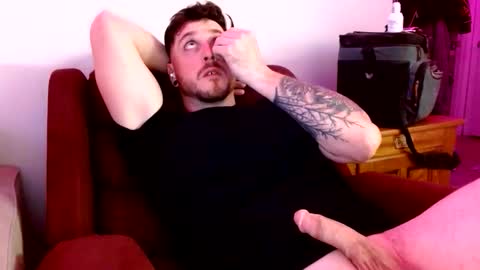 Snapshot of mattxxxceptional chatting on 05-03-26, 07:25 mattxxxceptional online show from 05-03-26, 07:25
